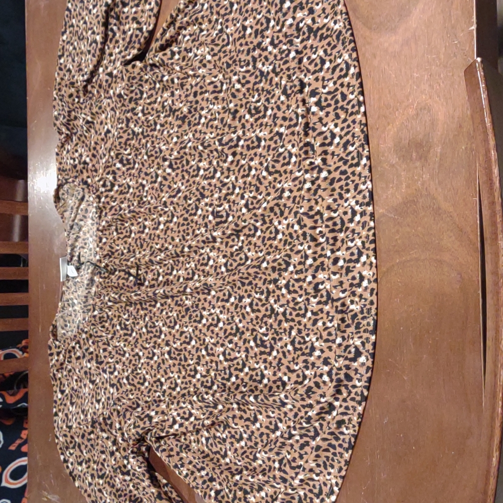 NWOT Leopard Print Top AVA & VIV 2X